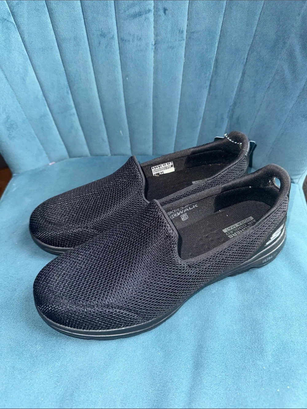 Woman’s Skechers GOwalk 5 Sneakers Sise 9